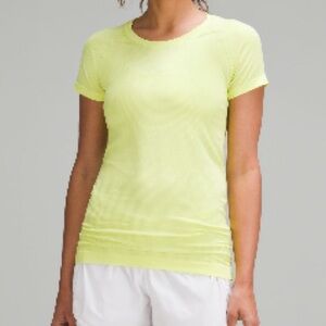 Lululemon Swiftly Tech Short Sleeve Shirt Hip Length Size 4